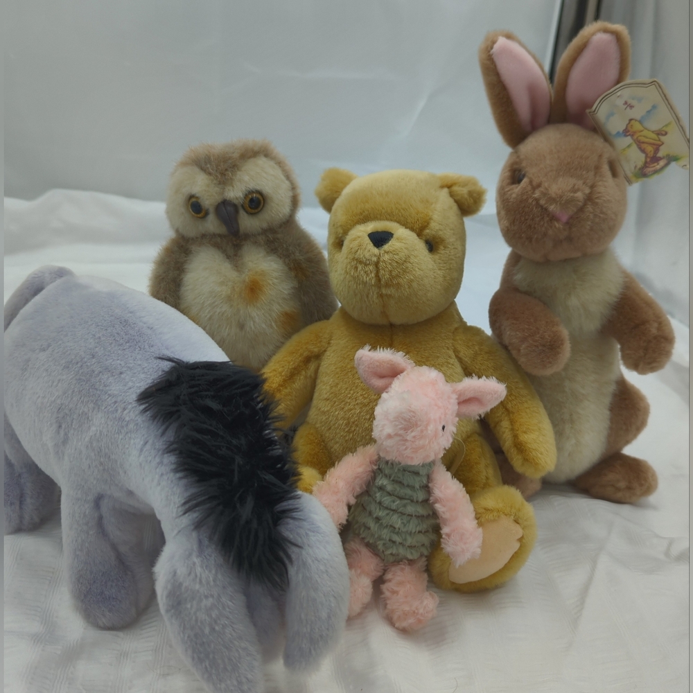 Gund Classic Pooh set of 5 Plush Nursery